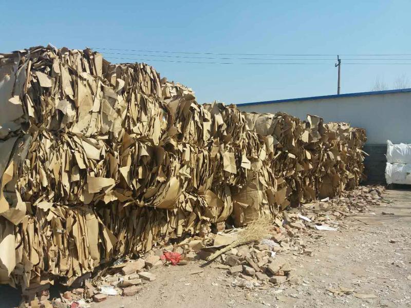 回收废旧牛皮纸能起到节约资源，保护环境的目的