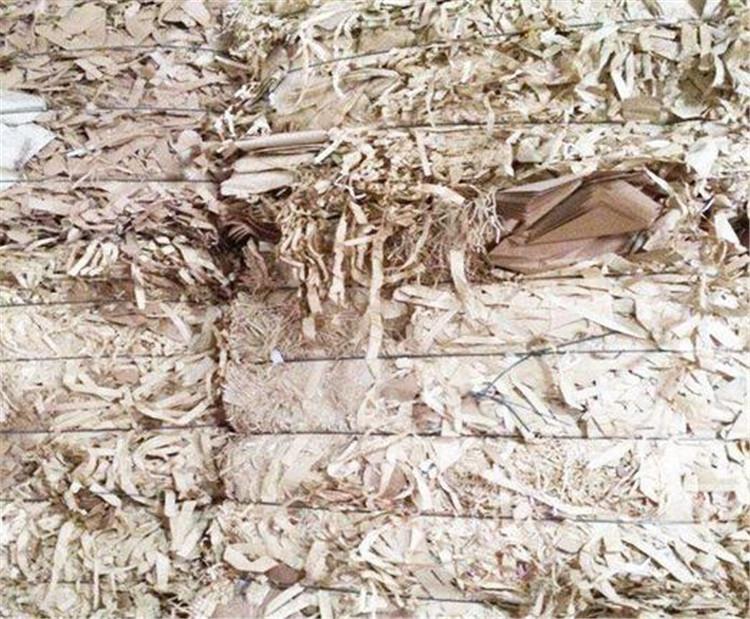 回收废旧牛皮纸能有效起到节约资源保护环境的作用
