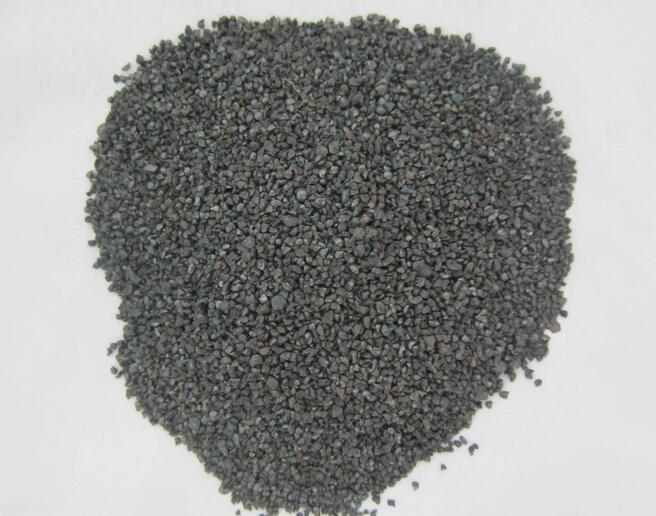 钢砂主要分为三类，分别是金钢砂、铁钢砂和合金钢砂